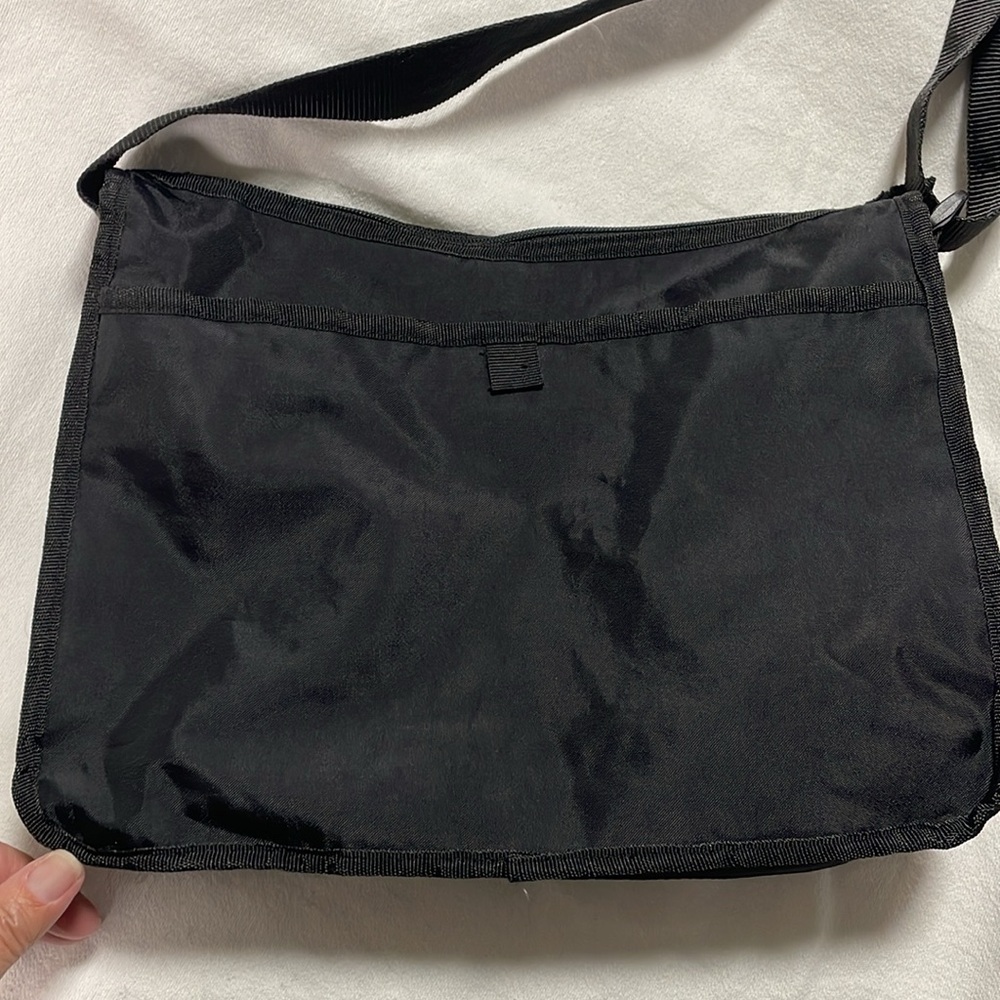 Old Navy Black travel purse - Picture 5 of 10